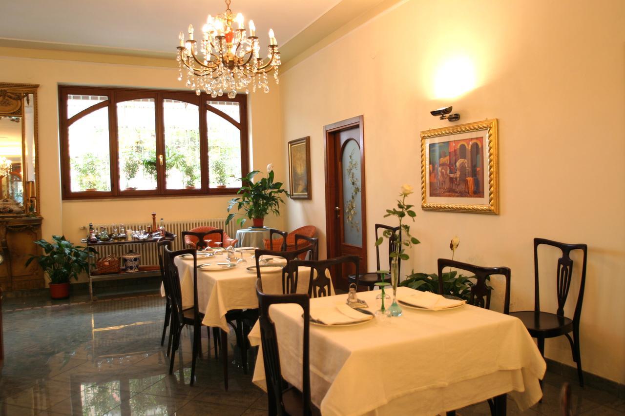 Hotel Pescetto ألبينغا المظهر الخارجي الصورة