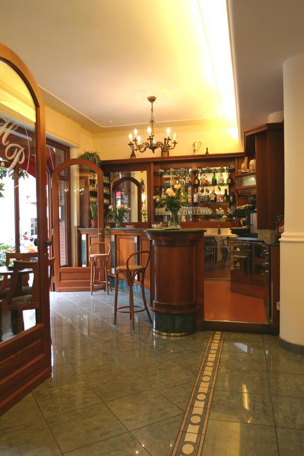 Hotel Pescetto ألبينغا المظهر الخارجي الصورة