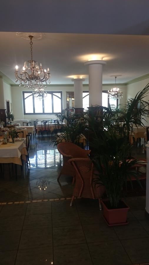 Hotel Pescetto ألبينغا المظهر الخارجي الصورة