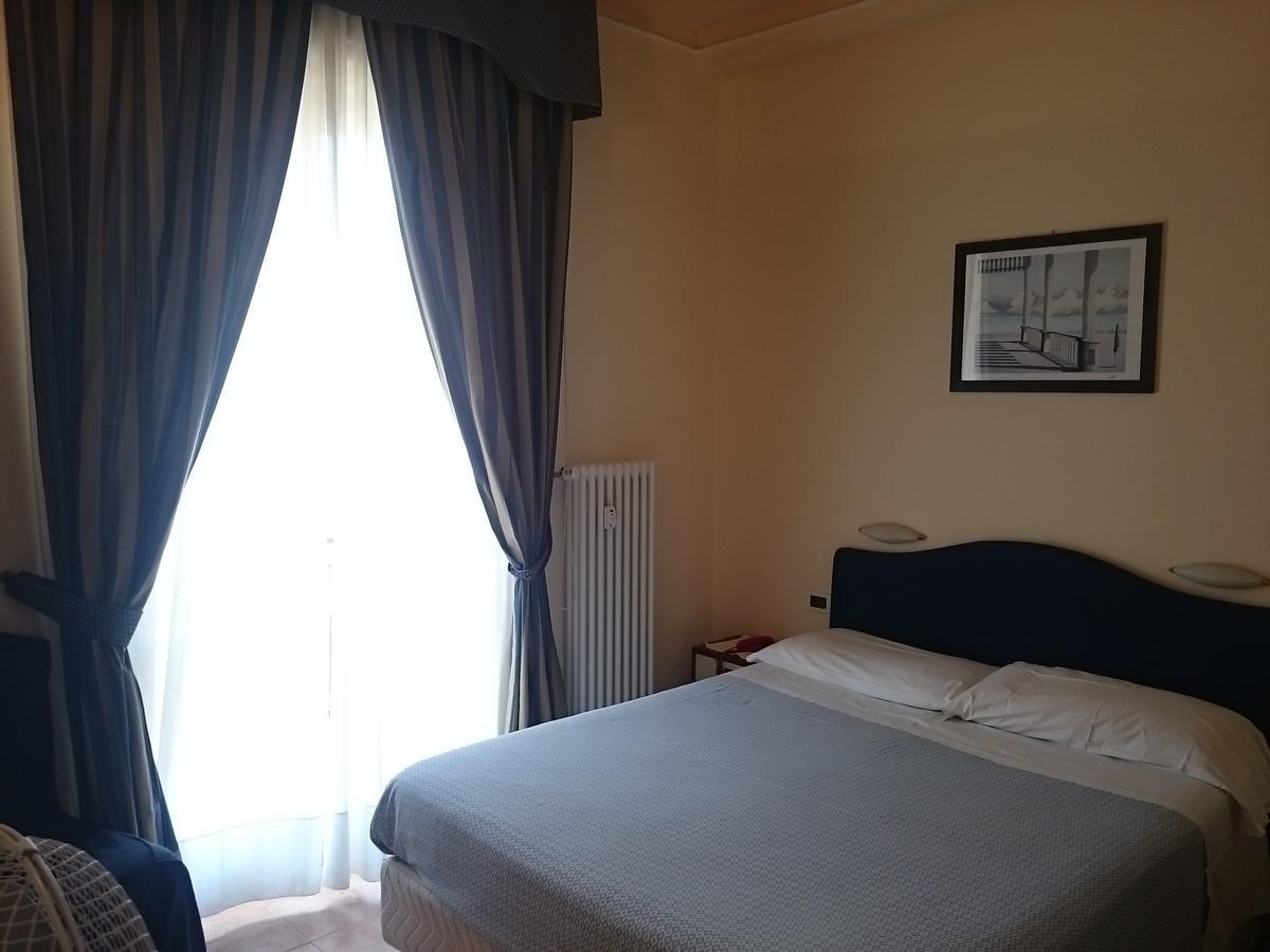 Hotel Pescetto ألبينغا المظهر الخارجي الصورة